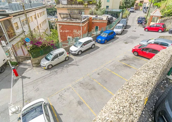 Monik House: Central House With Parking Apartman *