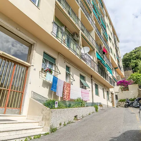 Monik House: Central House With Parking Apartment *