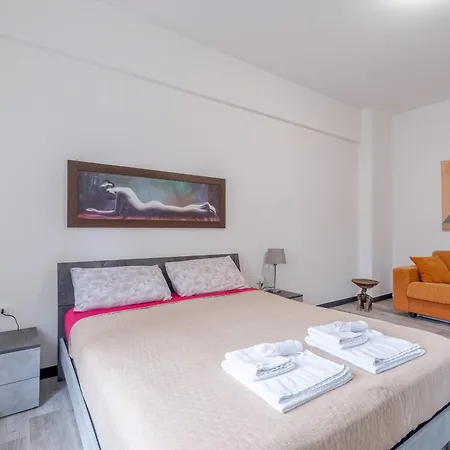 Apartamento Monik House: Central House With Parking *